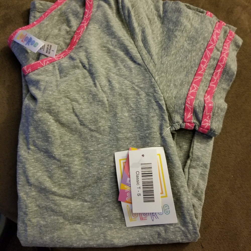 Lularoe Classic Tee